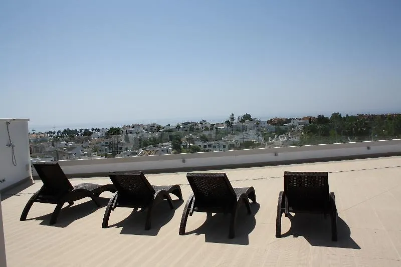 Aqua Apartments Vento, Marbella 3*,