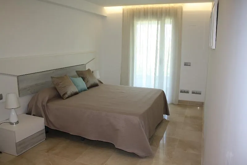 Aqua Apartments Vento, Marbella 3*,