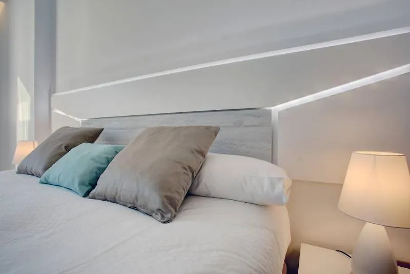 Aqua Apartments Vento, Marbella 3*,