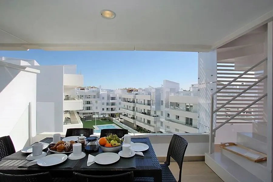 Aqua Apartments Vento, Marbella 3*,
