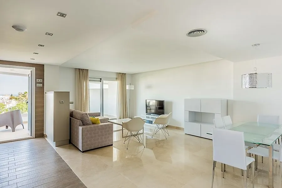 Aqua Apartments Vento, Marbella 3*,